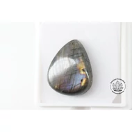 Labradorit lilás szürke csepp kaboson 7760