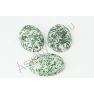 Jade zöld pettyes 18x25 mm-es kaboson