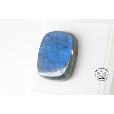 Labradorit égszínkék gömbölyű tégla kaboson 20700 Labradorit égszínkék gömbölyű tégla kaboson 20700