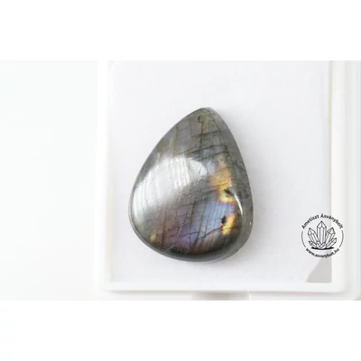 Labradorit lilás szürke csepp kaboson 7760