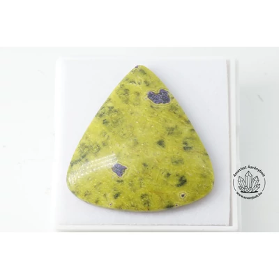 Atlantiszit gömbölyű háromszög kaboson 16500