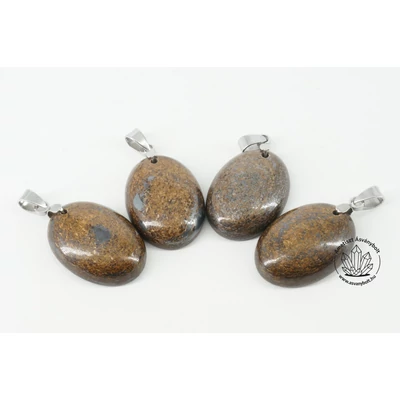 Bronzit ovális fúrt kaboson medál