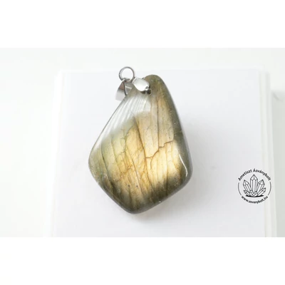 Labradorit arany medál 10500 Labradorit arany medál 10500