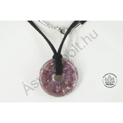 Lepidolit fánk medál bőrláncon