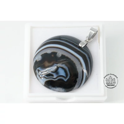 Ónix sávos egyedi fúrt medál IV. 4000