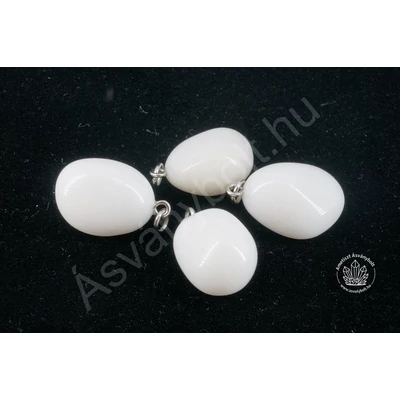 Tejkvarc fúrt kavics medálok Tejkvarc fúrt kavics medálok