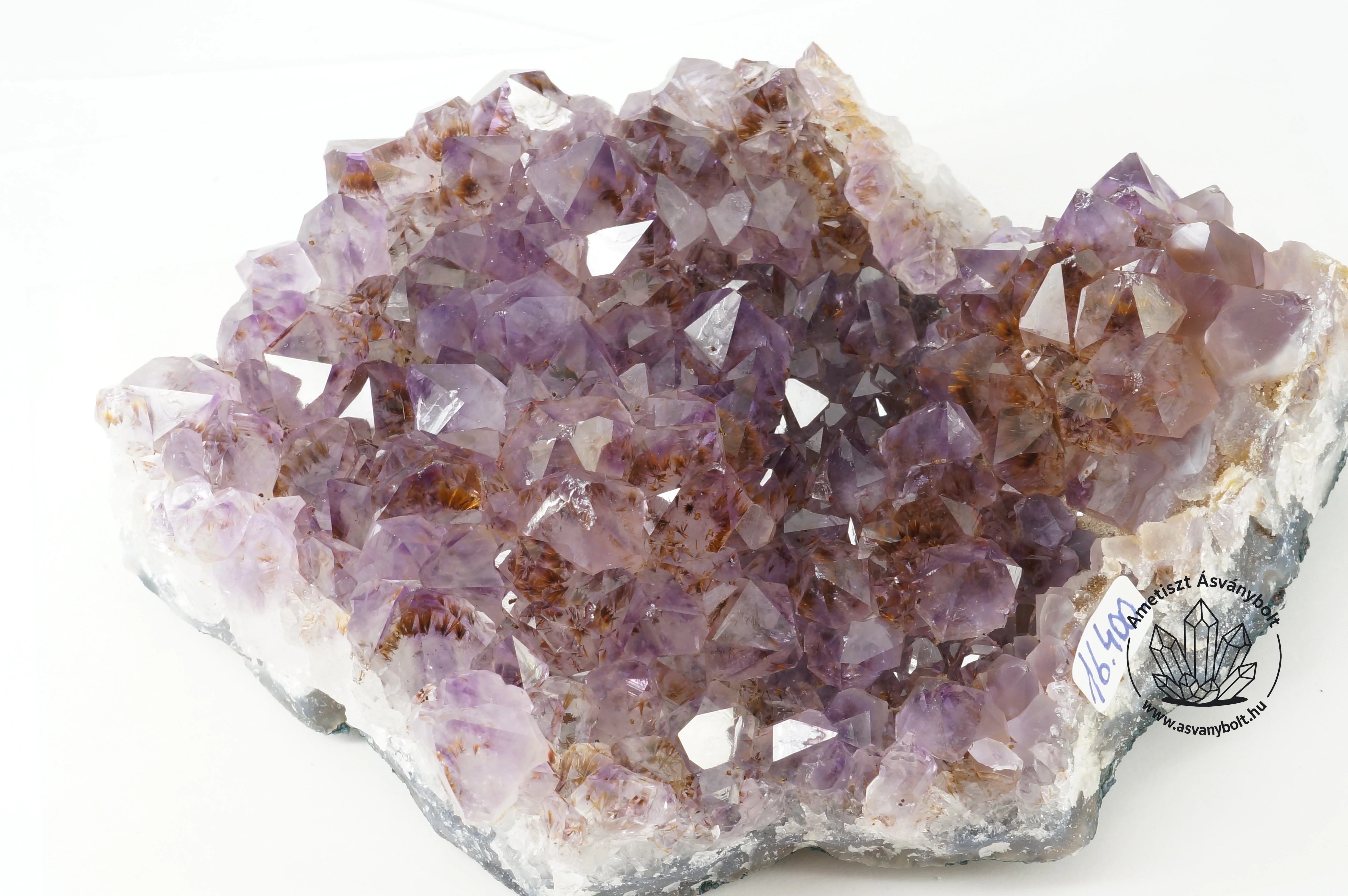 Ametiszt kristályos telep 16400