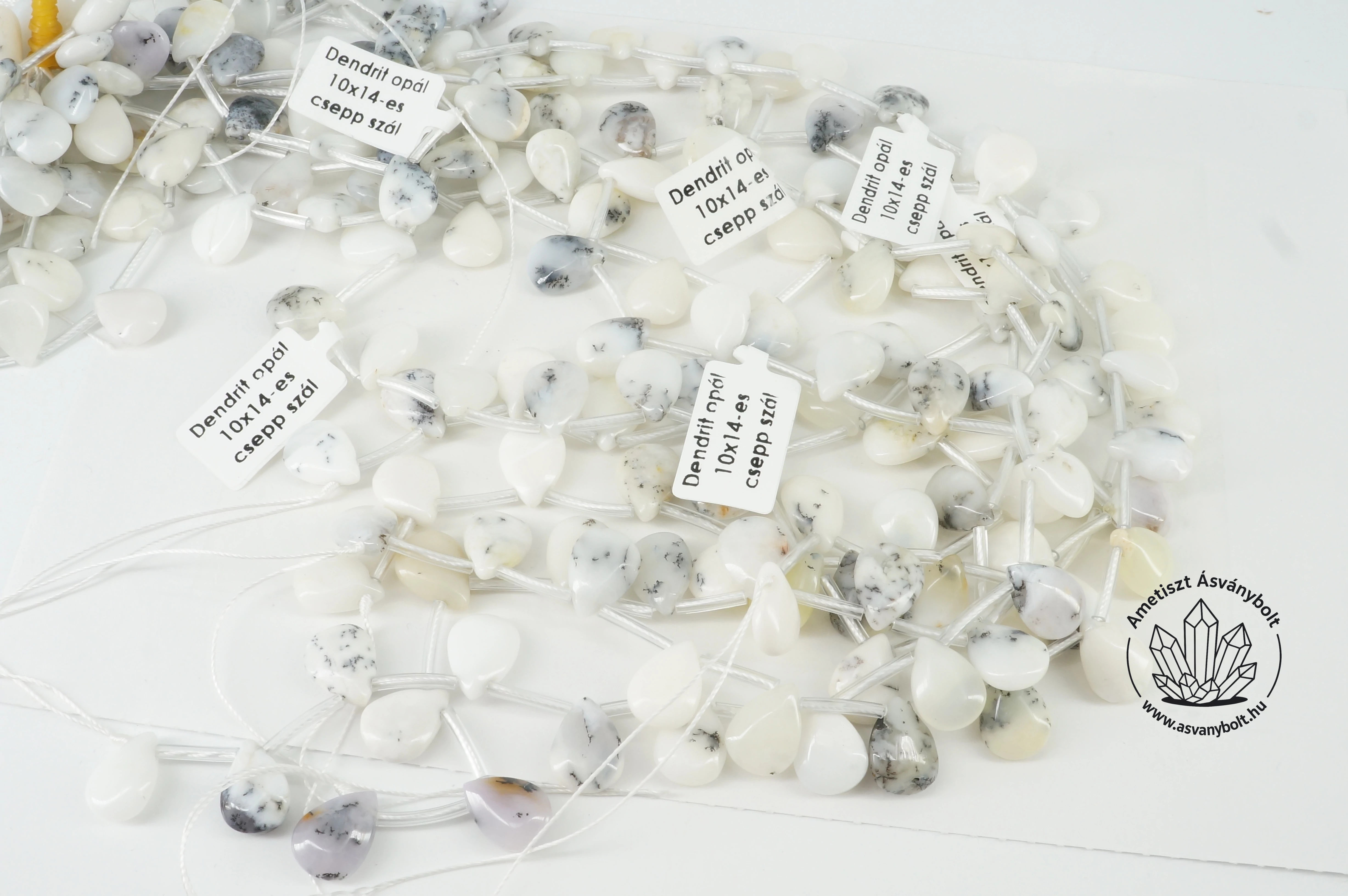 Dendrit opál 10x14-es csepp szál