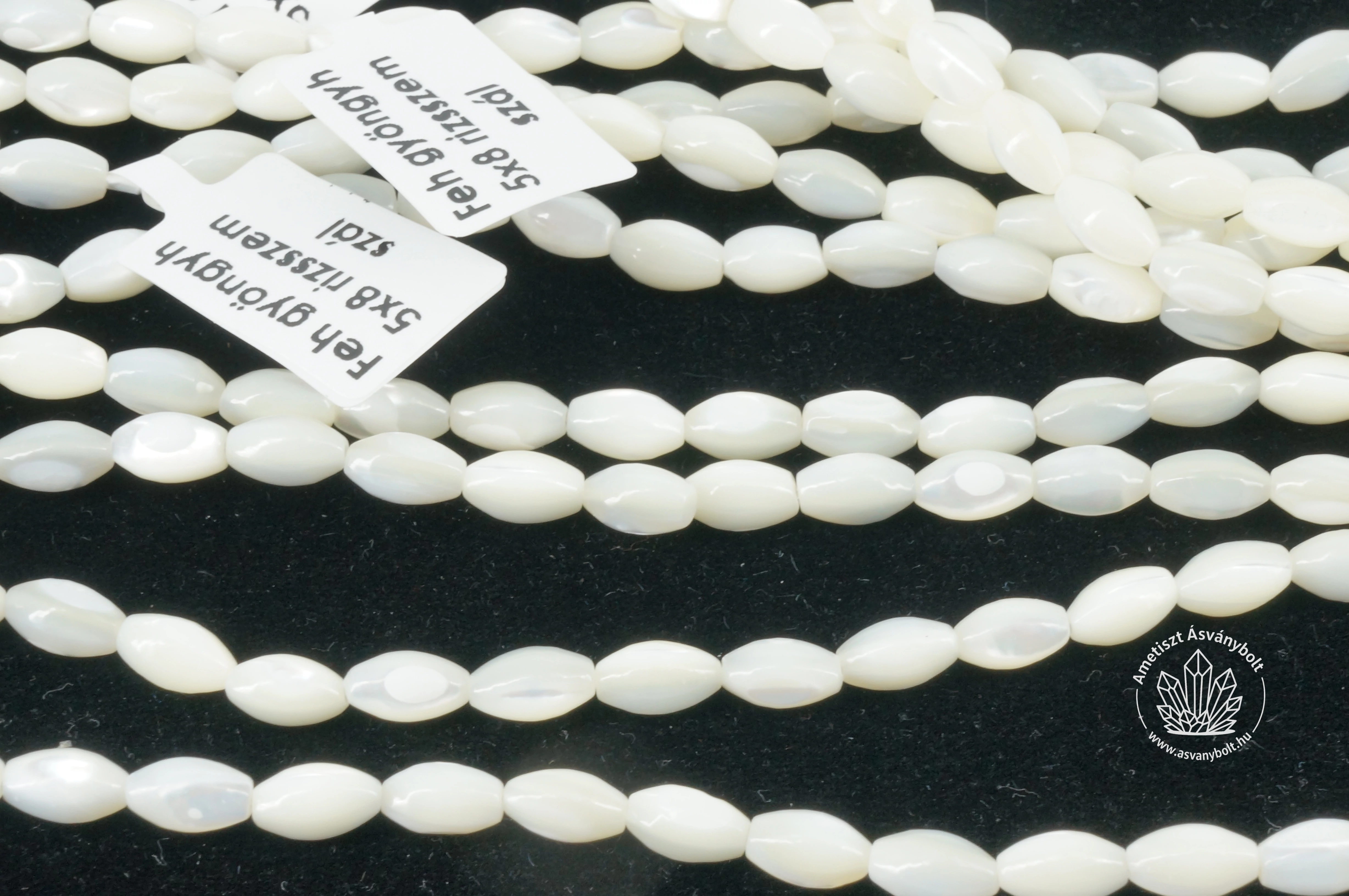 Fehér gyöngyház 5x8 mm rizsszem szál