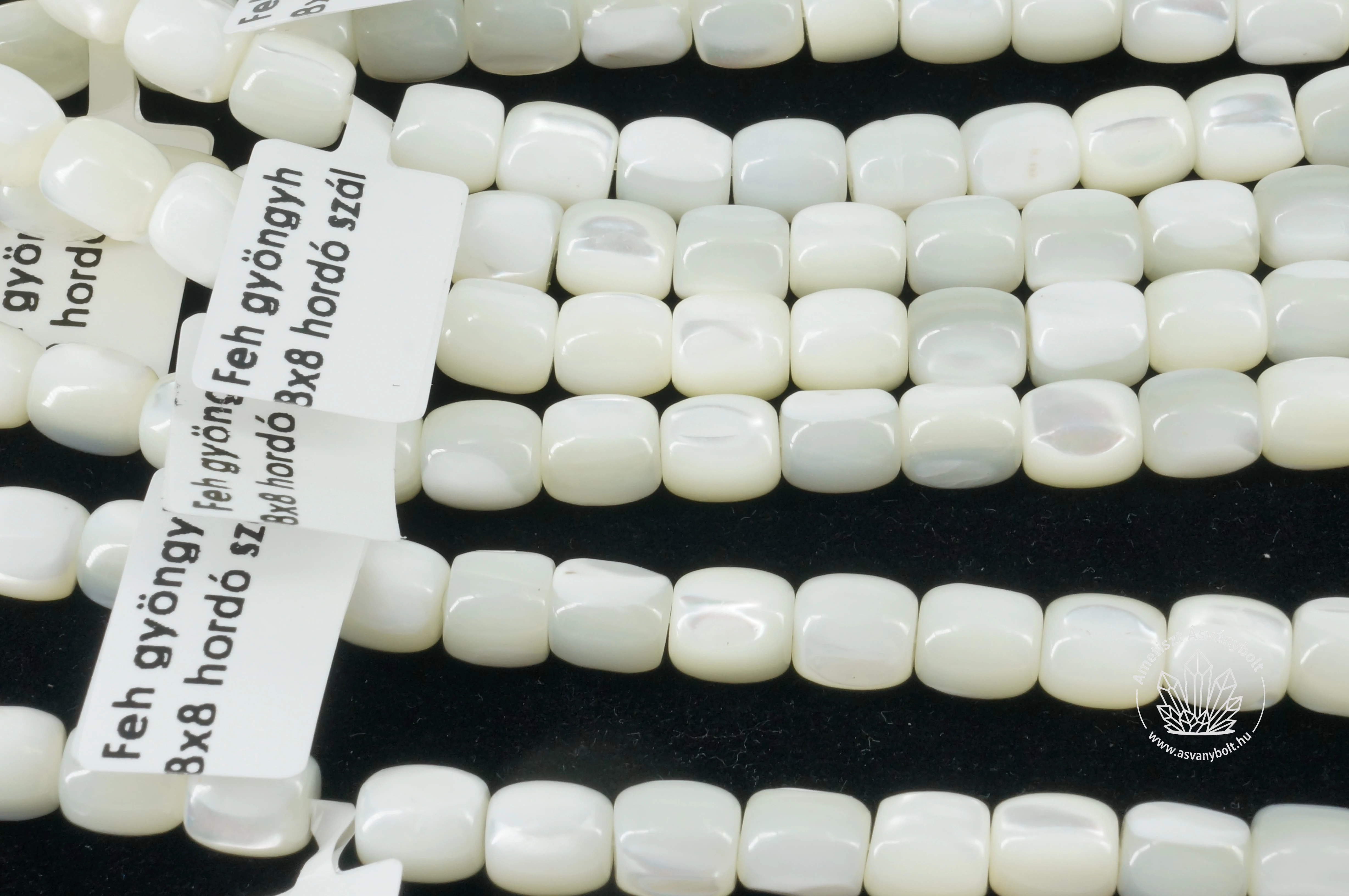Fehér gyöngyház 8x8 mm hordó szál