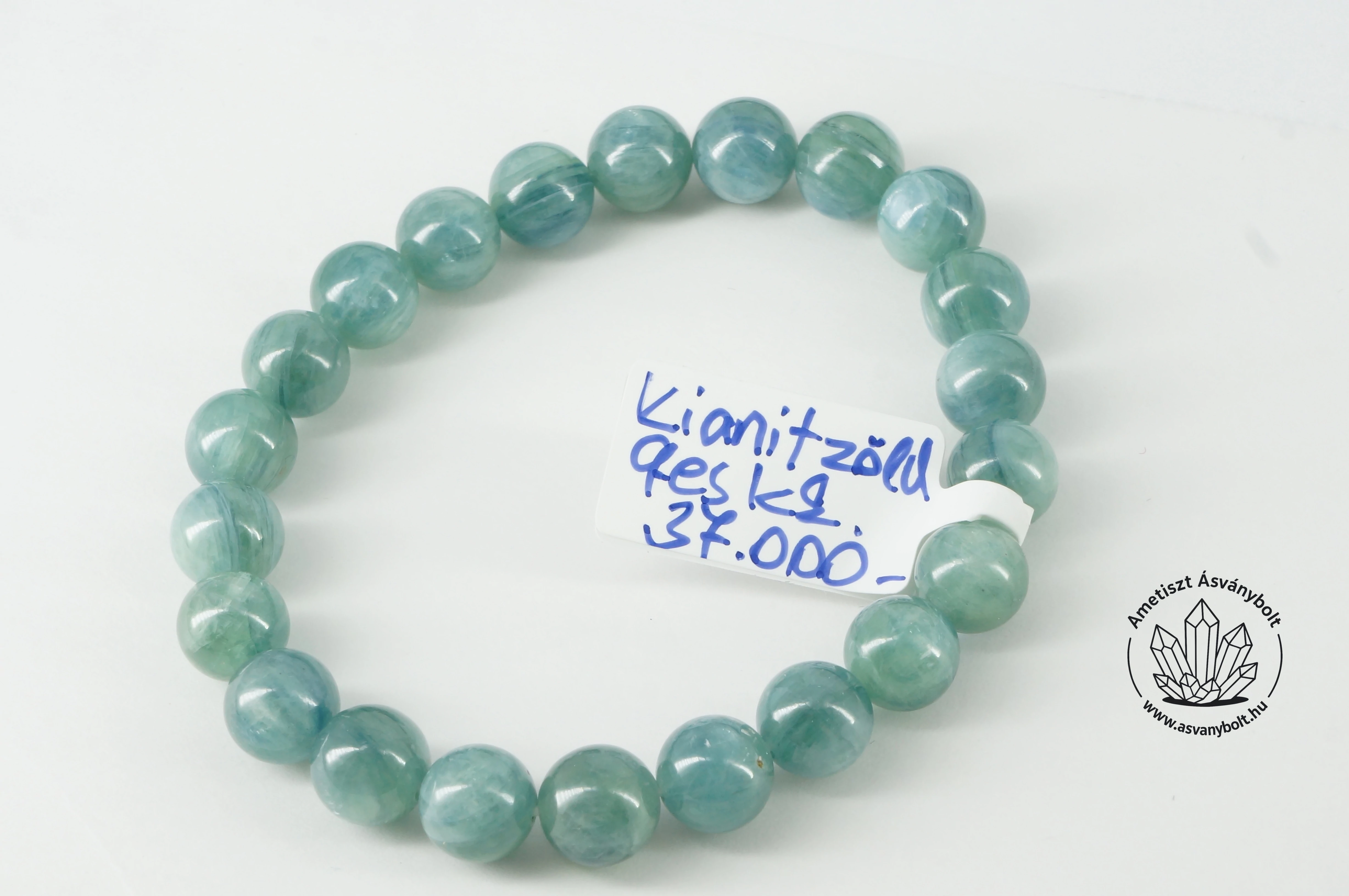 Kianit zöld 9 mm-es golyós karkötő 37000
