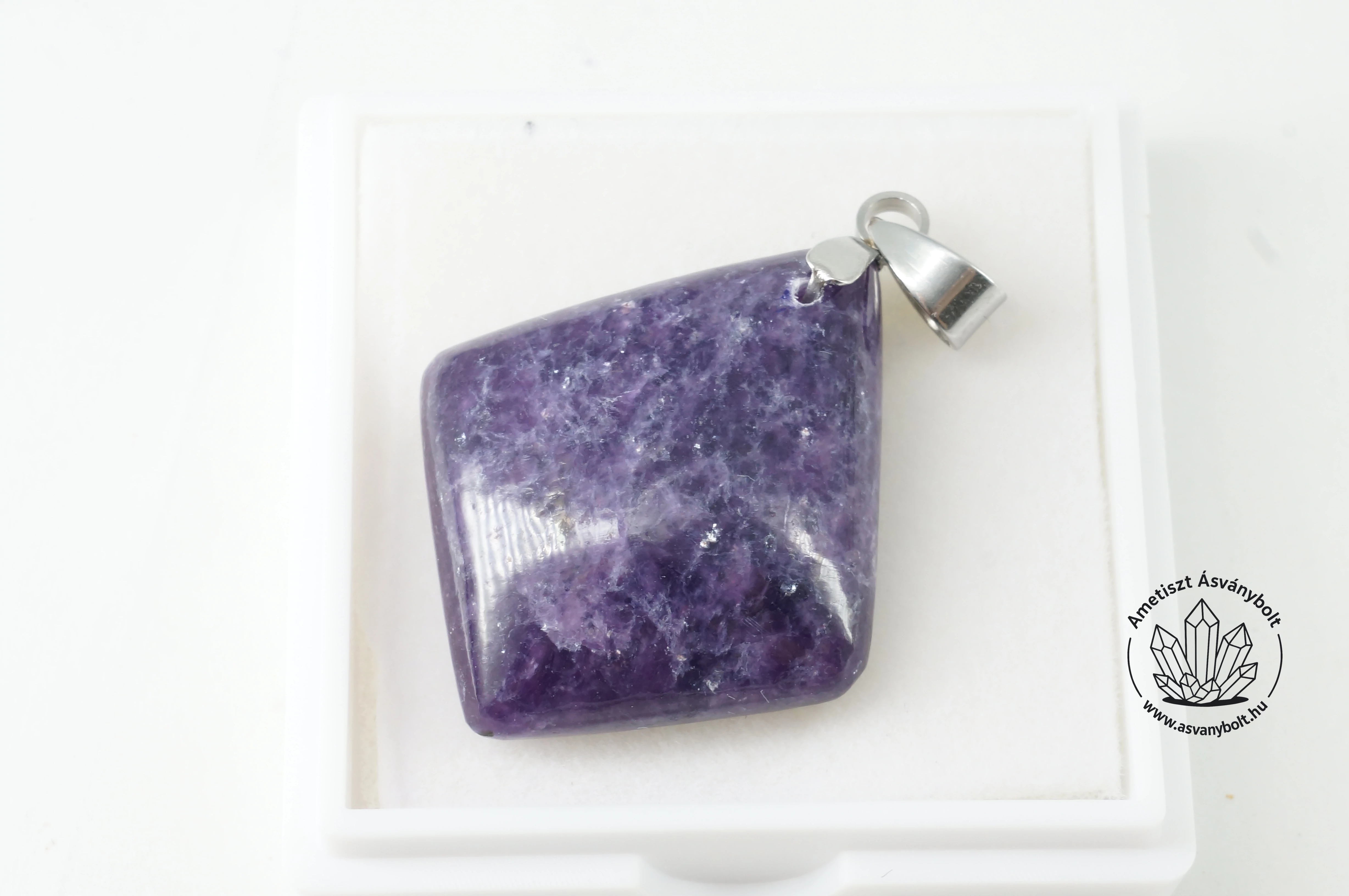 Lepidolit rombusz medál 5500