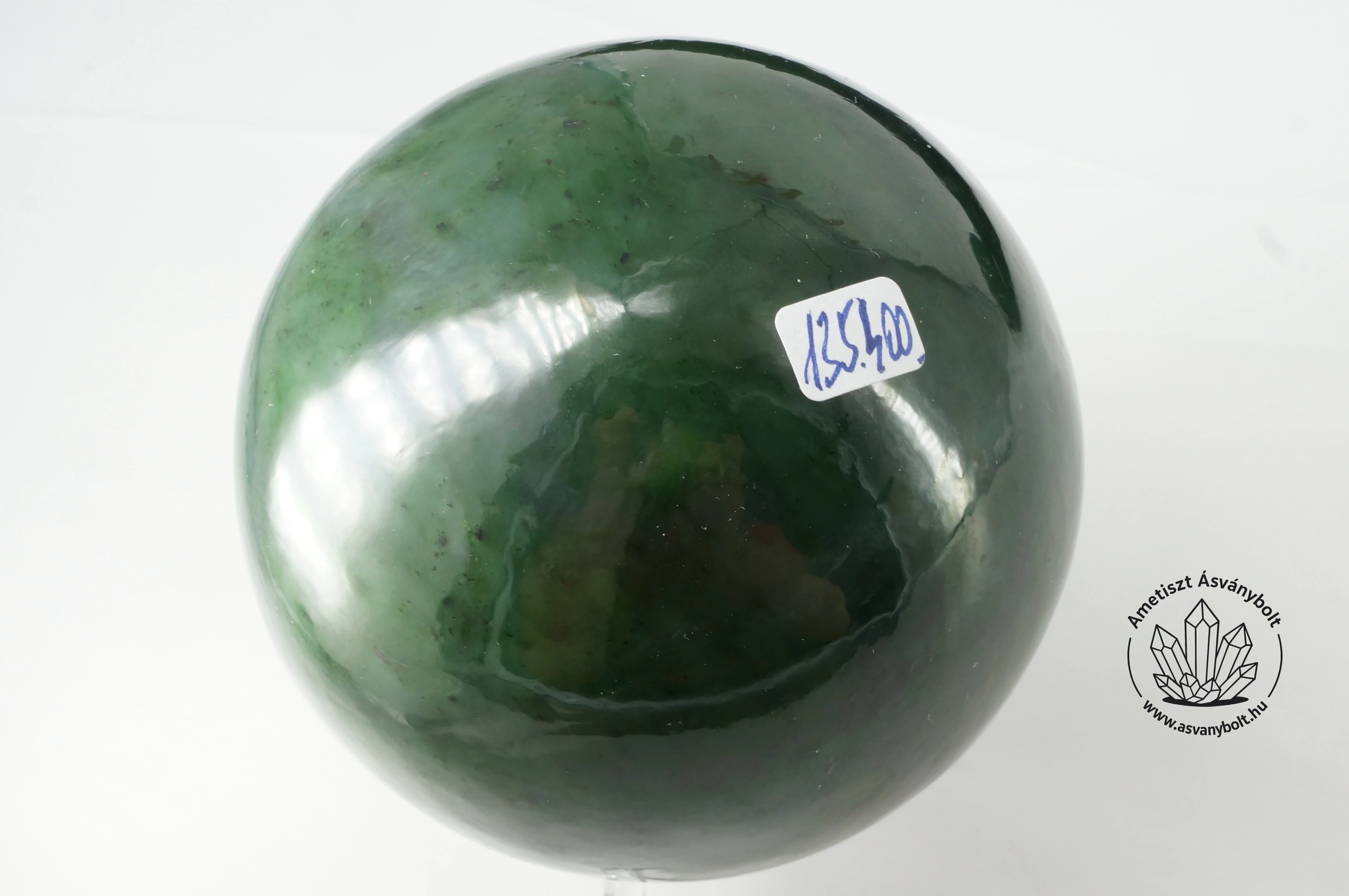 Nefrit golyó 135400