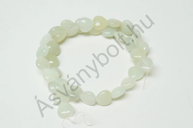 Jade kínai 12 mm-es szív szál