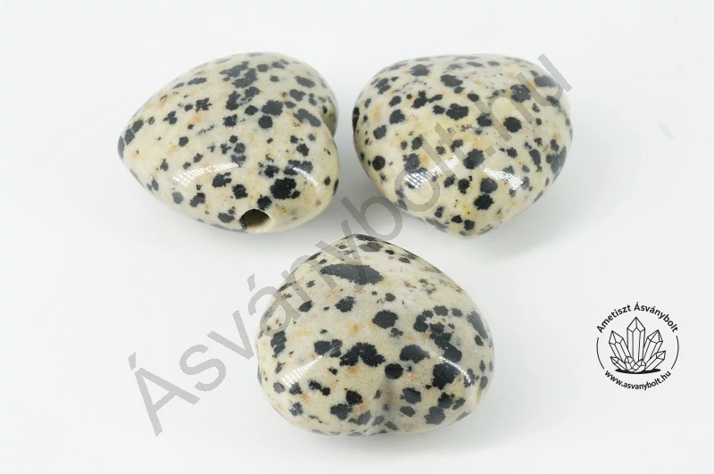 Dalmata jáspis oldalról fúrt szív medál
