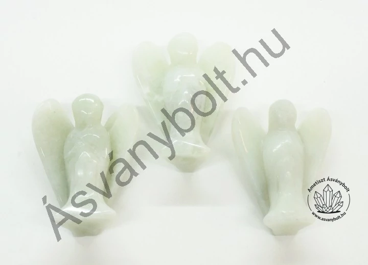 Jade közép angyal figura