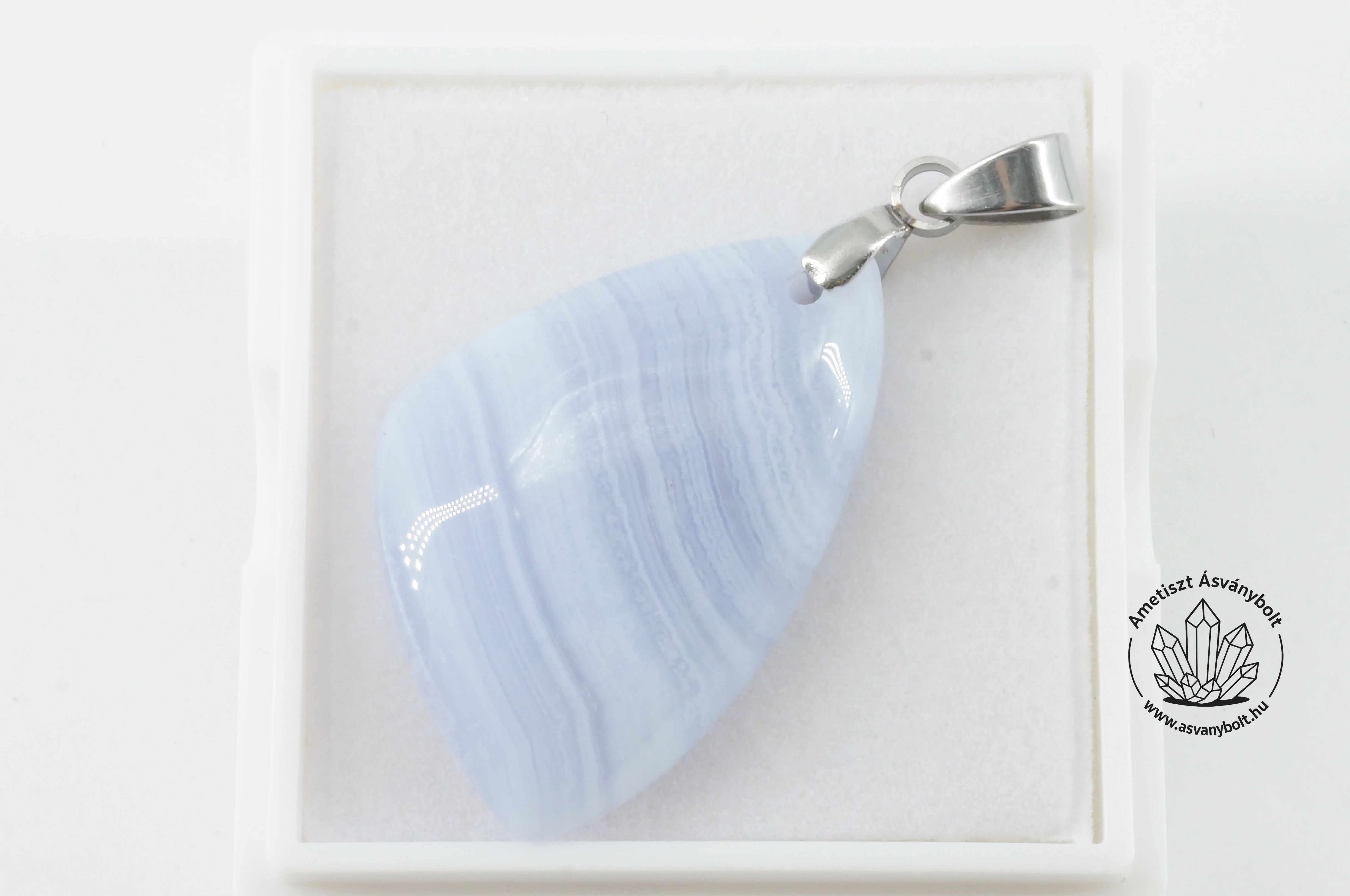 Kalcedon csipke achát háromszög fúrt medál 9850