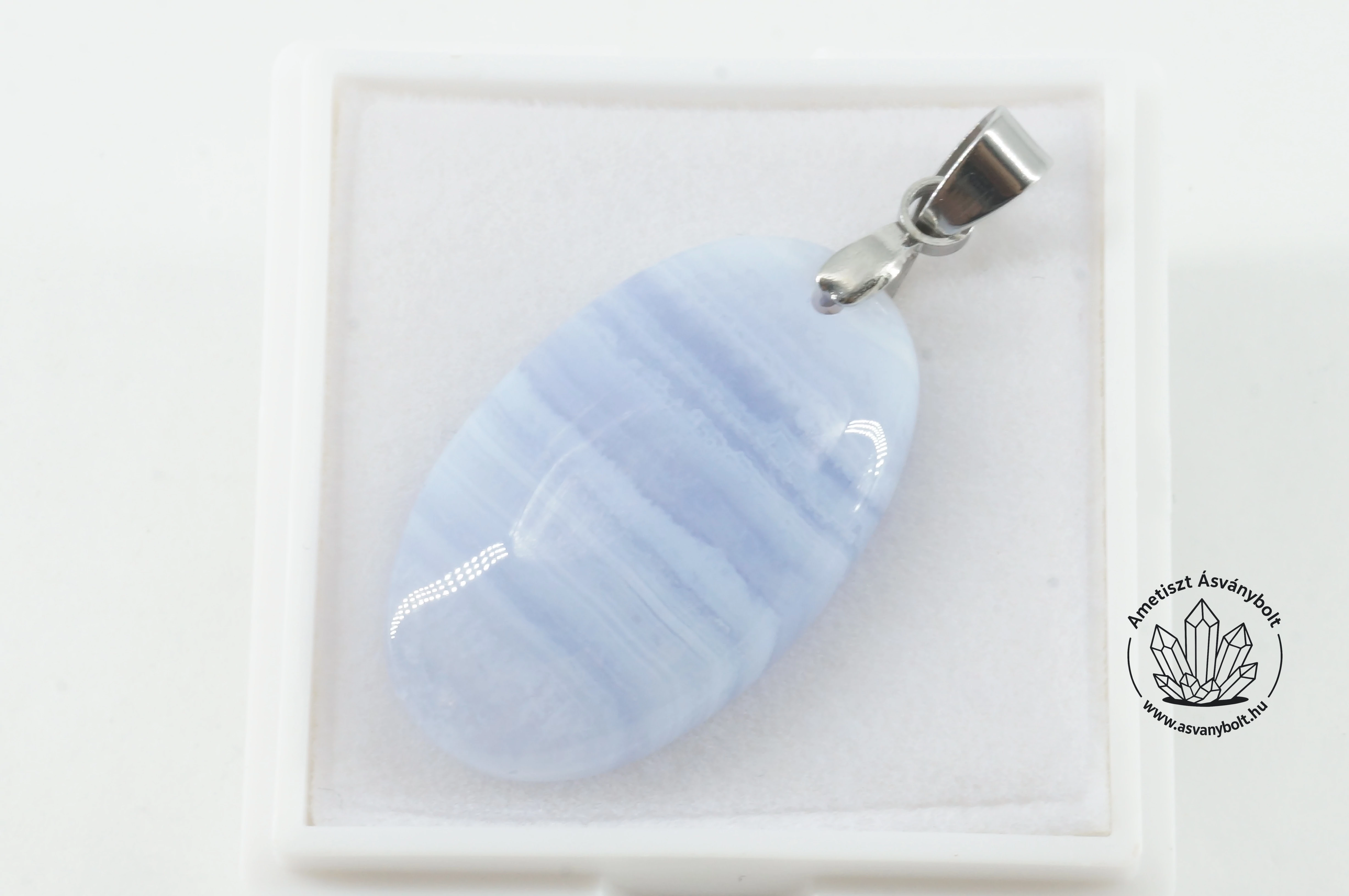 Kalcedon csipke achát ovális fúrt medál 9800