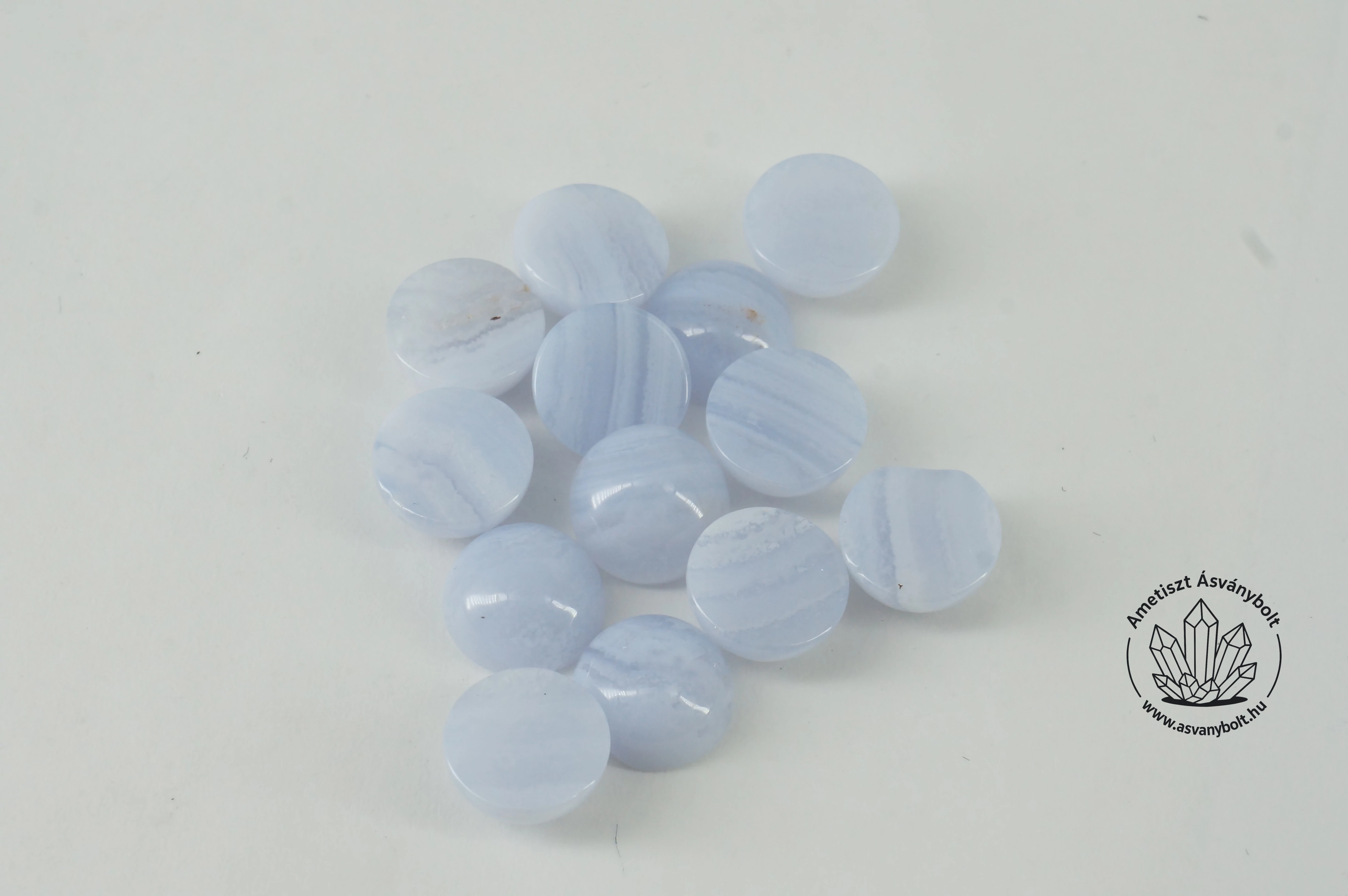 Kalcedon extra 8 mm-es kaboson