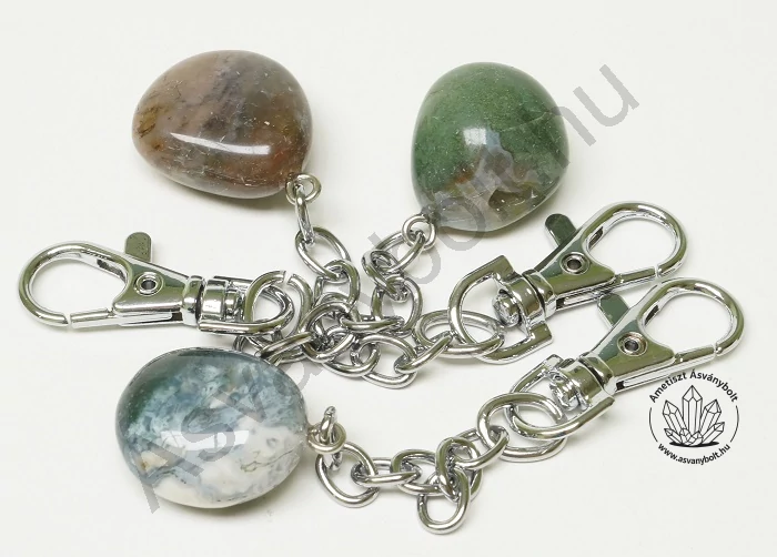 Mohaachát fúrt kulcstartó