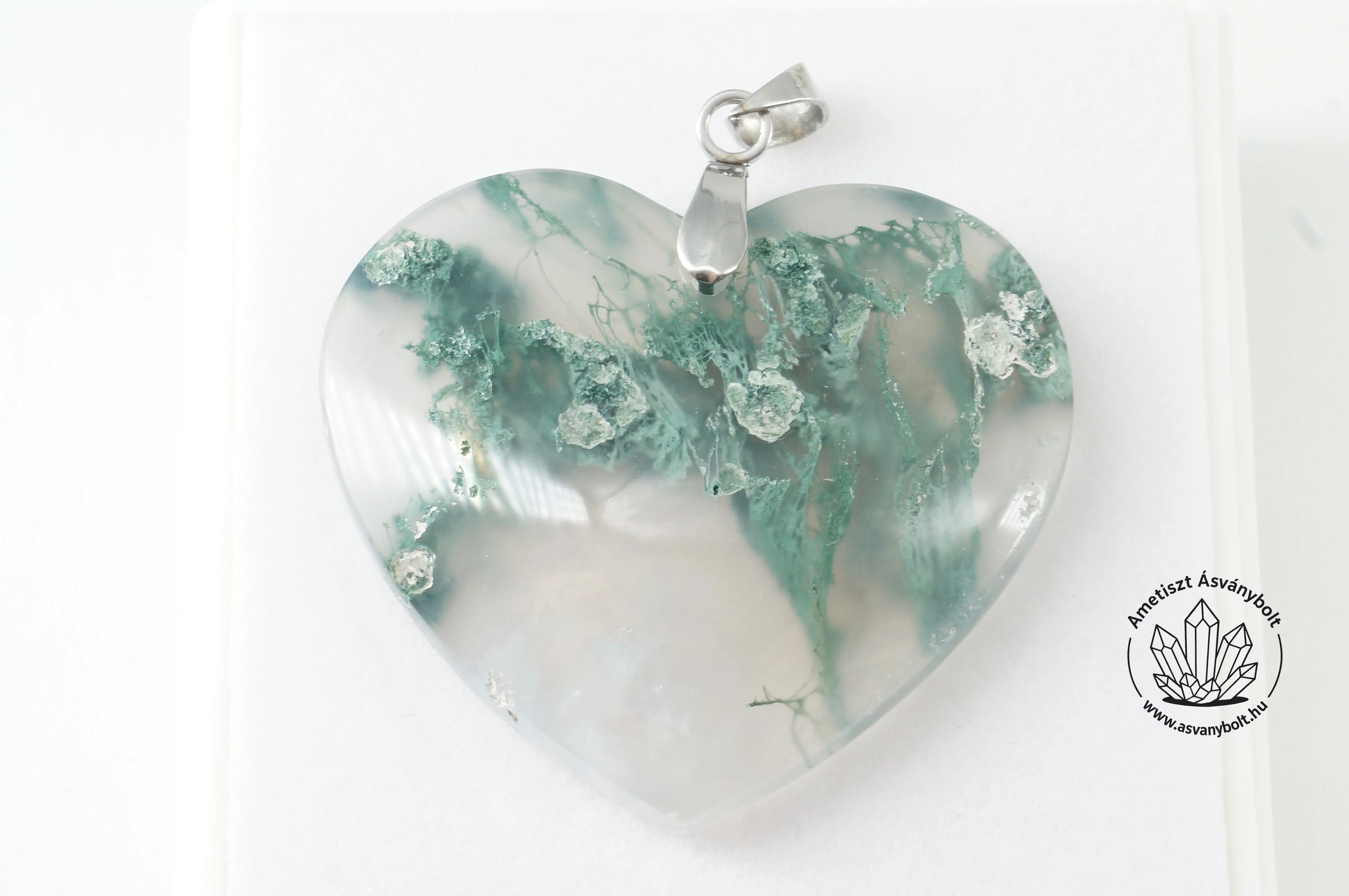 Mohaachát zöld indonéz szív medál 11900