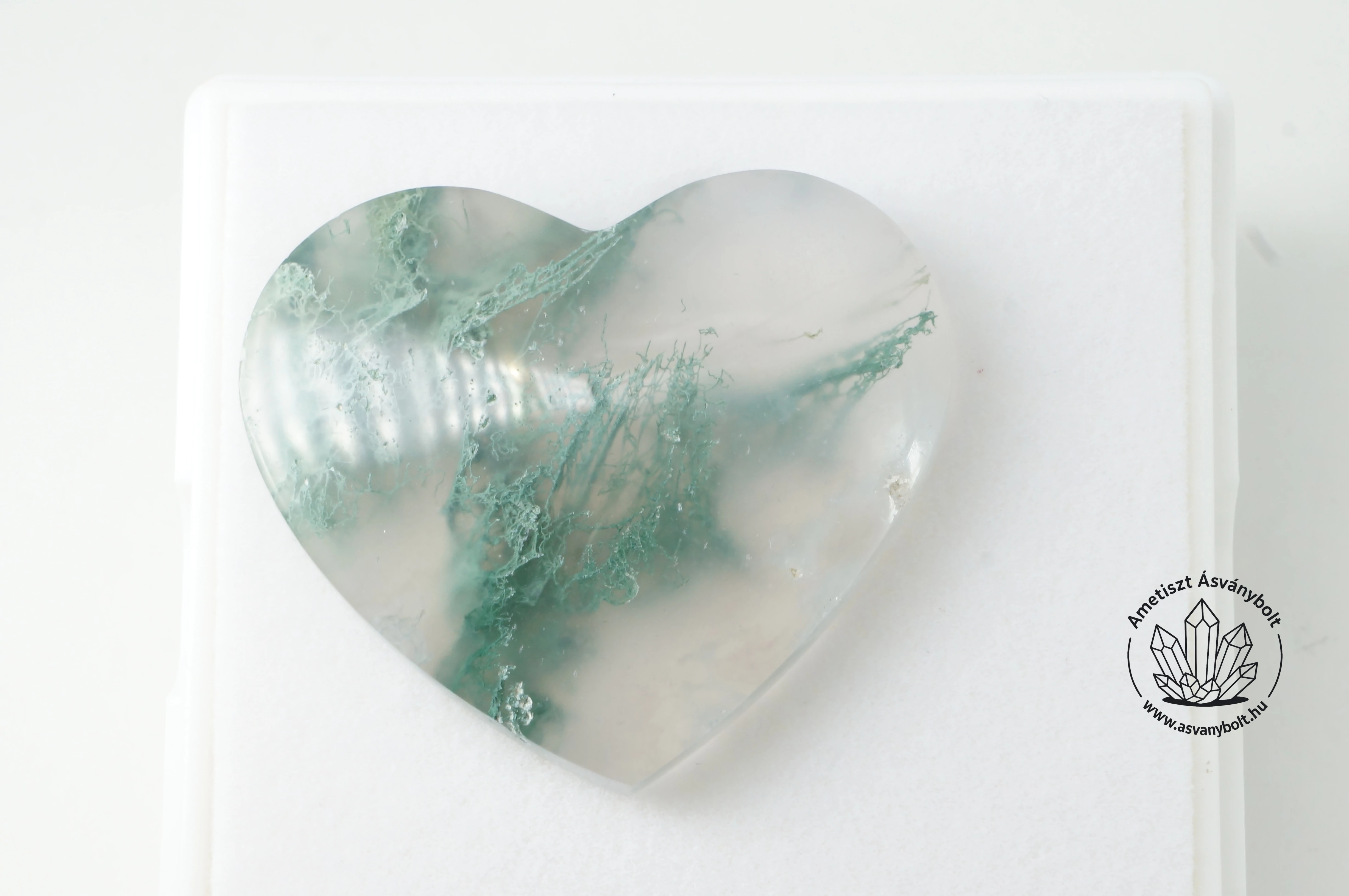 Mohaachát zöld szív kaboson 10500