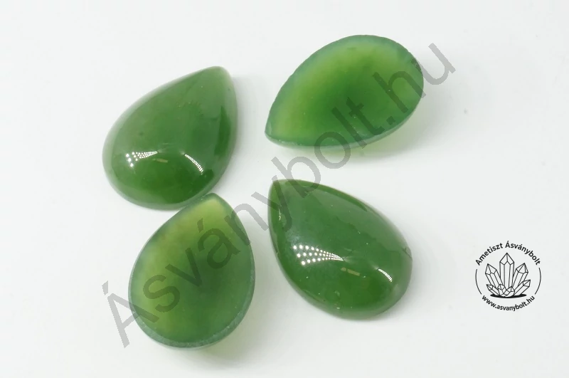 Nefrit jade 10x15-ös csepp kaboson