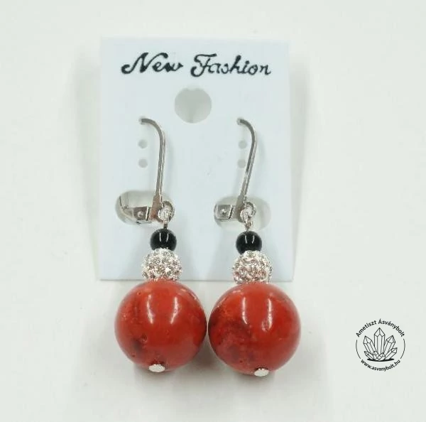 Szivacskorall strasszos akasztós füli