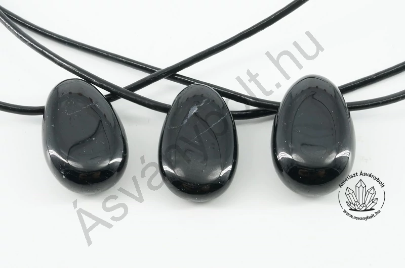 Turmalin oldalfúrt medál bőrláncon